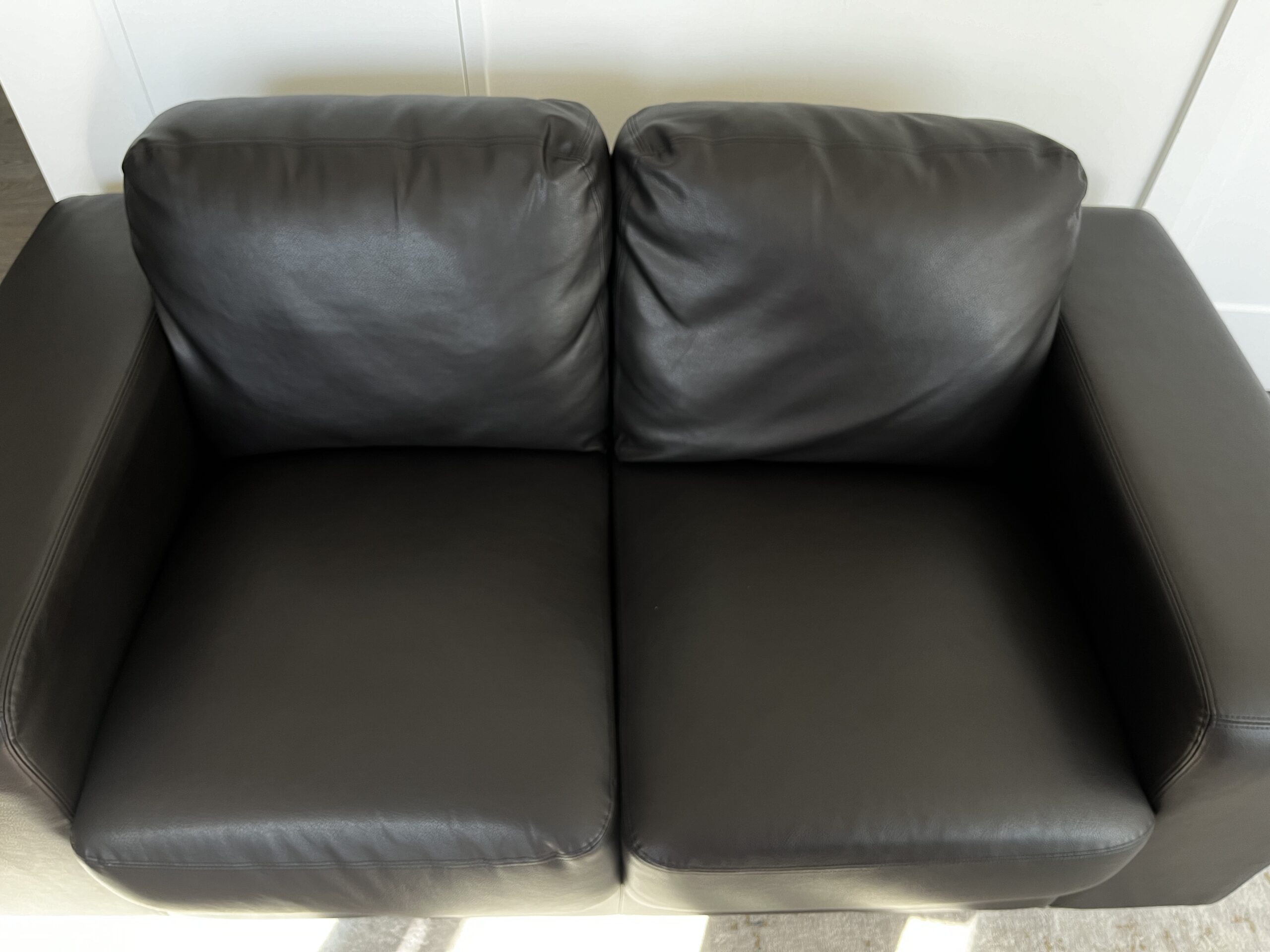 Nice Leather Sofa LoveSeats Black.