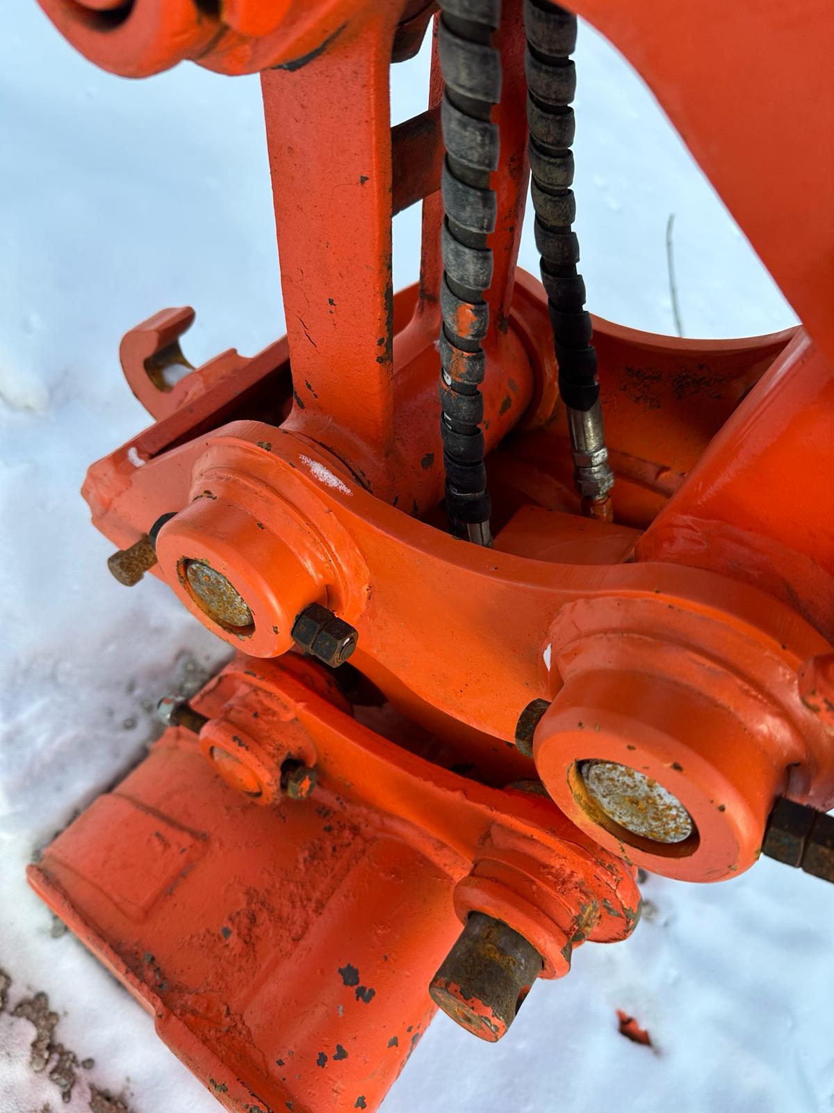 Hitachi ZX35U 3.5Ton excavator, 2013 model, new battery, Bucket capacity: 0.11cbm Power 21.2KW Includes thumb and quick connector