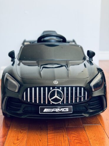 Electric toy car